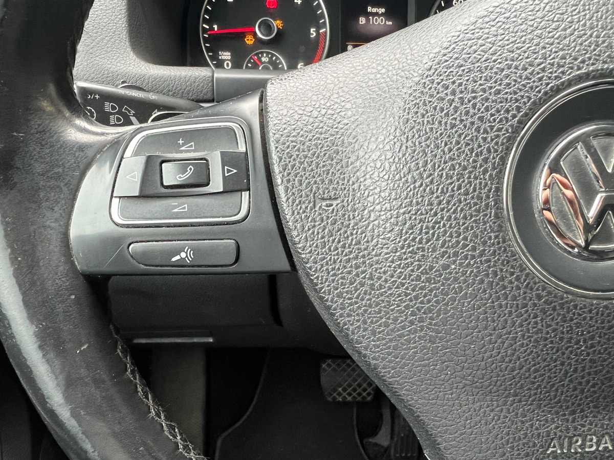 Volkswagen Touran Confortline 2.0 TDI 140 DSG6