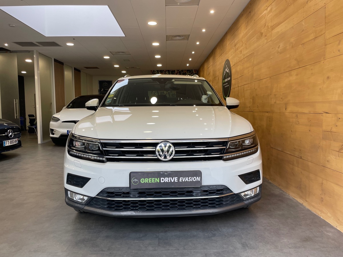 Volkswagen Tiguan 2.0 TDI 150 BLUEMOTION CARAT DSG BVA