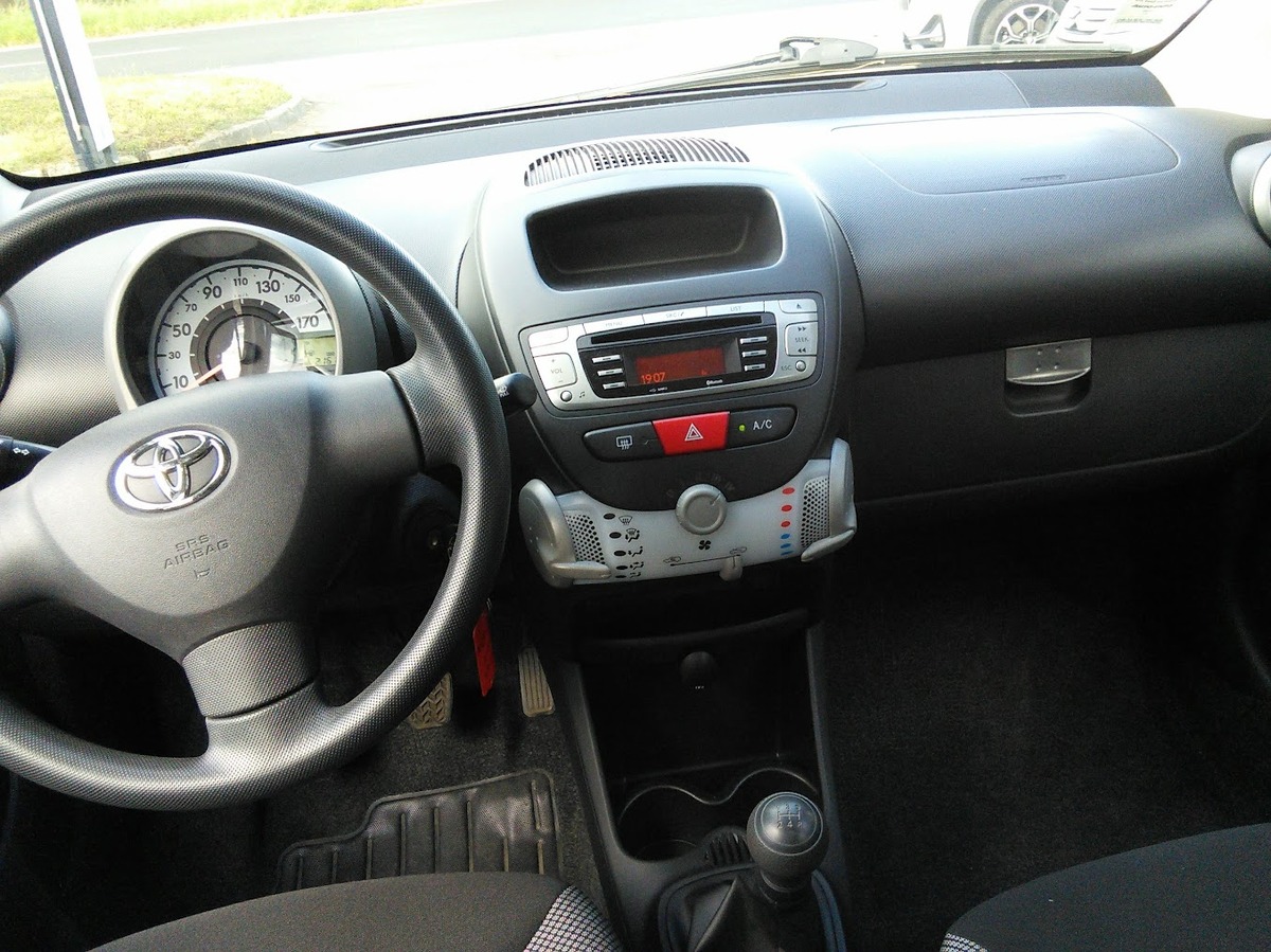 Toyota Aygo 1.0 68 CV 5 PORTES  CLIM