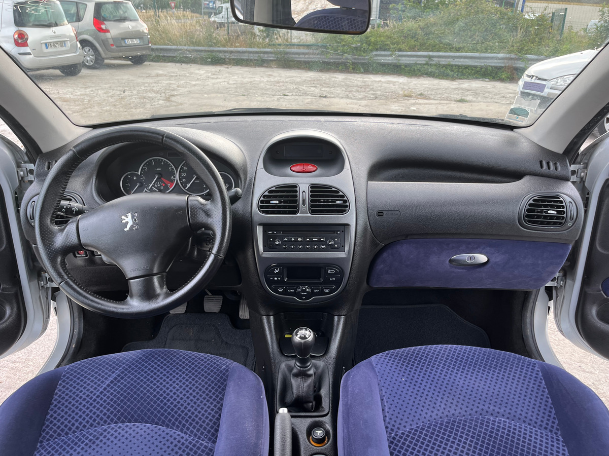 Peugeot 206 1.4i 16v 108422KM