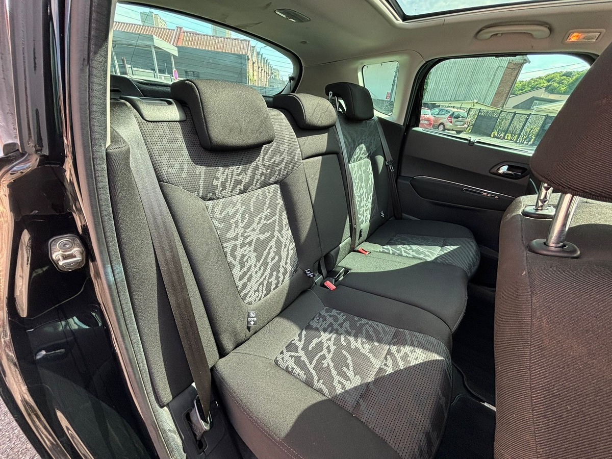 Peugeot 3008 2.0 HDI Premium Pack - ATTELAGE - DISTRIBUTION NEUVE - GARANTIE