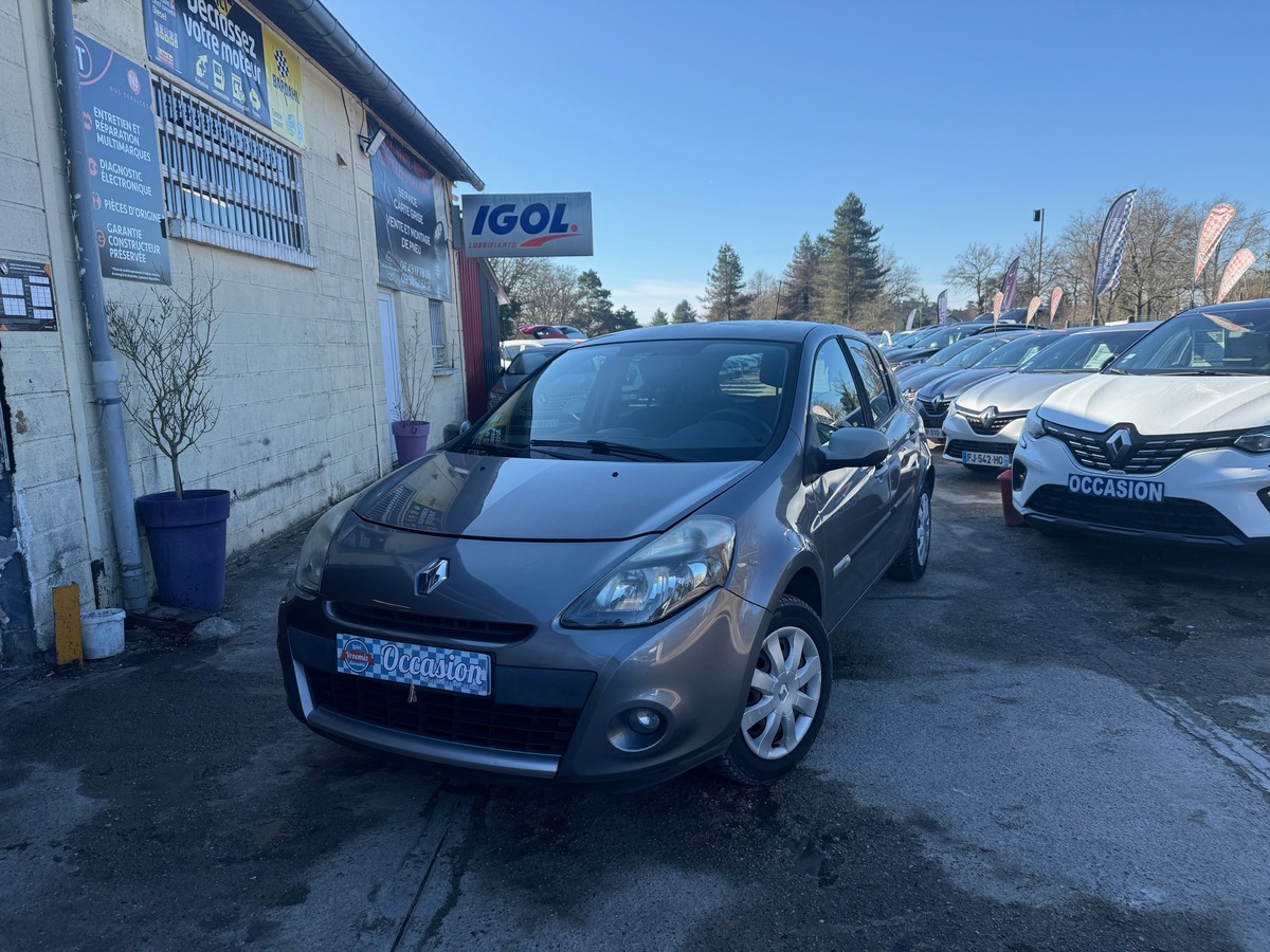 RENAULT Clio III 3 1.5 dci CLIM phase 2  180 500 Kms