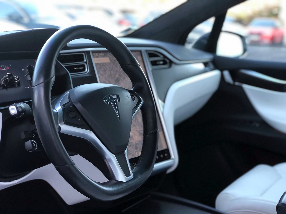 Tesla Model X P100DL DUAL MOTOR PERFORMANCE 7PL