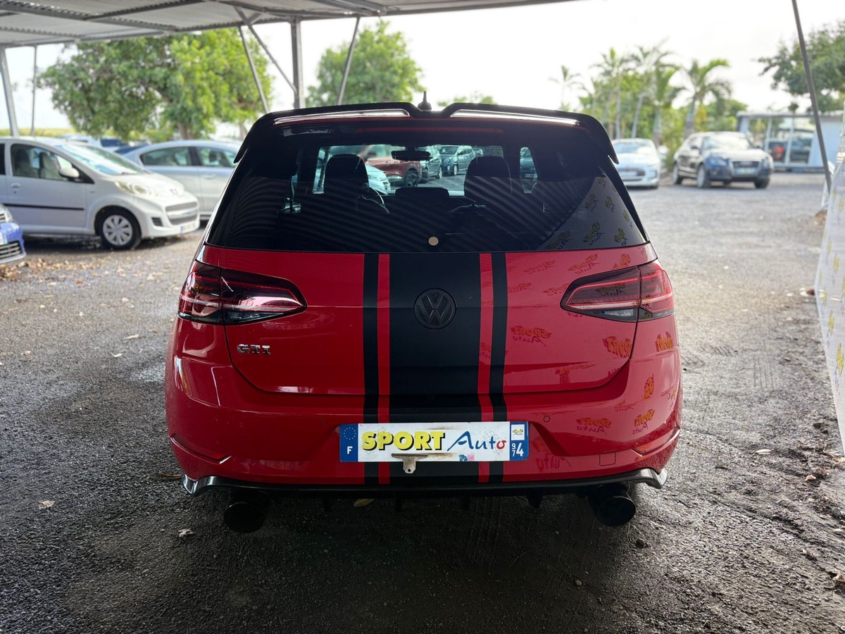 Volkswagen Golf gti 230p