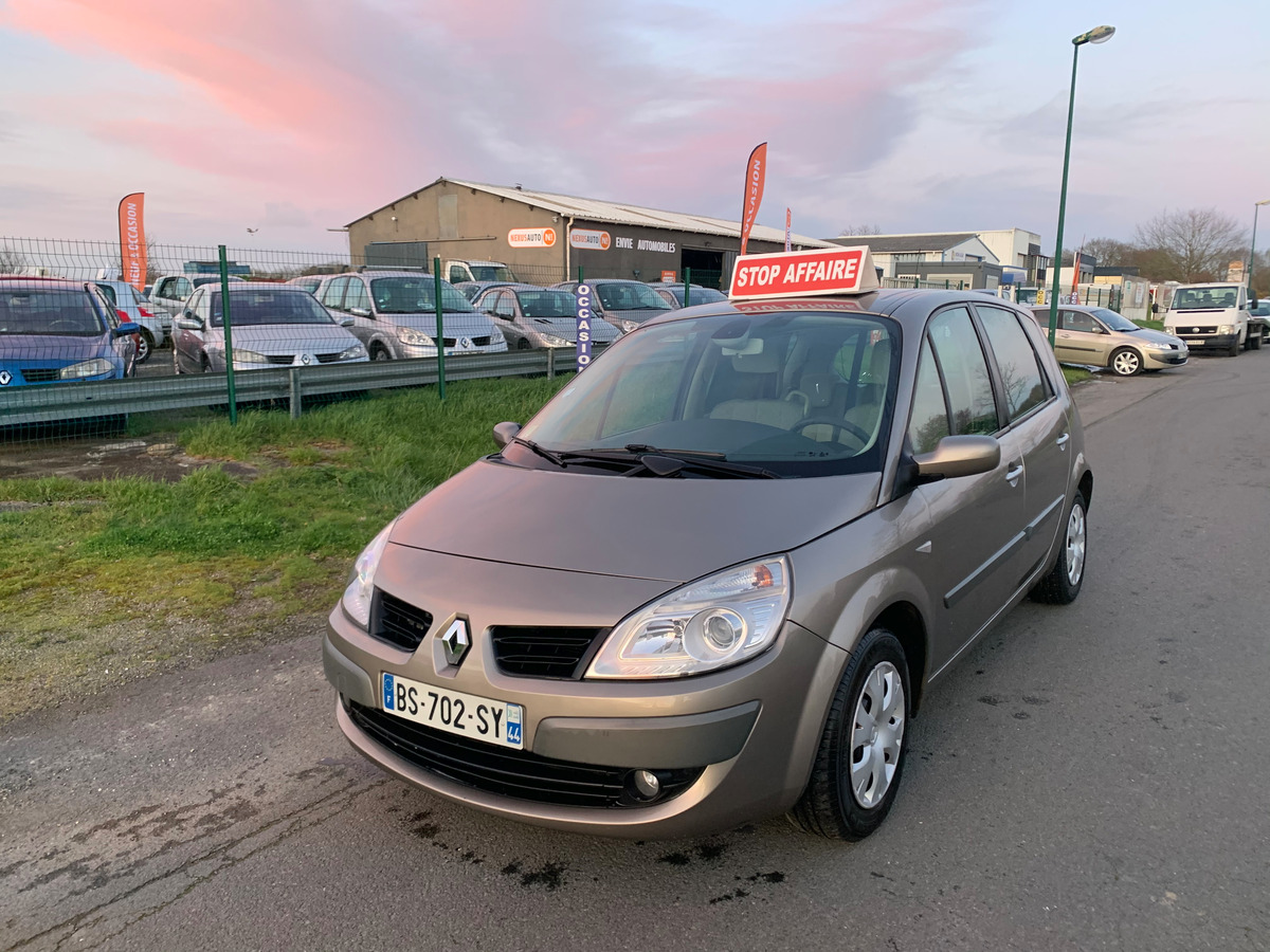 RENAULT Megane scenic 1.5 dci 105CV 175641KM