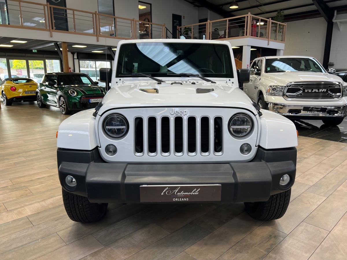 Jeep Wrangler Unlimited 3.6 V6 284 JK EDITION + ECHAPPEMENT BORLA g