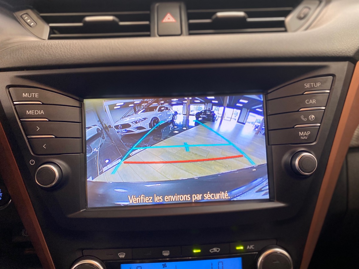 Toyota Avensis SW 2.0 D-4D 143 EXECUTIVE GPS/CAM