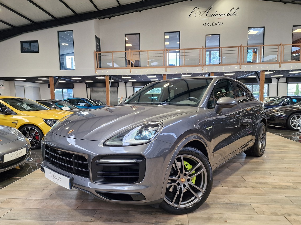 Porsche Cayenne Coupé III 3.0 V6 462 E-HYBRID PLATINIUM EDITION