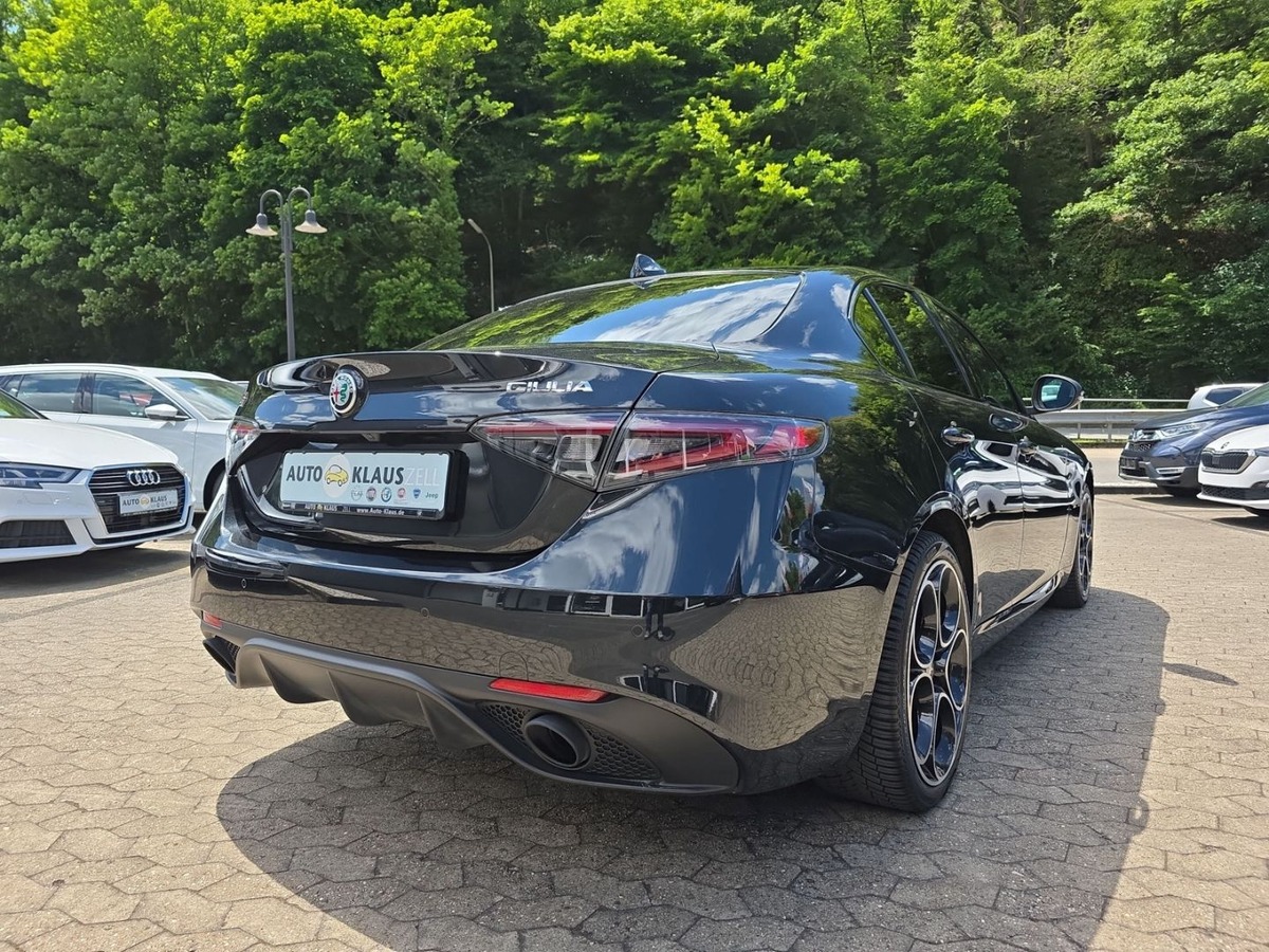Alfa Romeo Giulia 2.0T 280ch Competizione Q4 AT8 Toit ouvrant Harman-Kardon