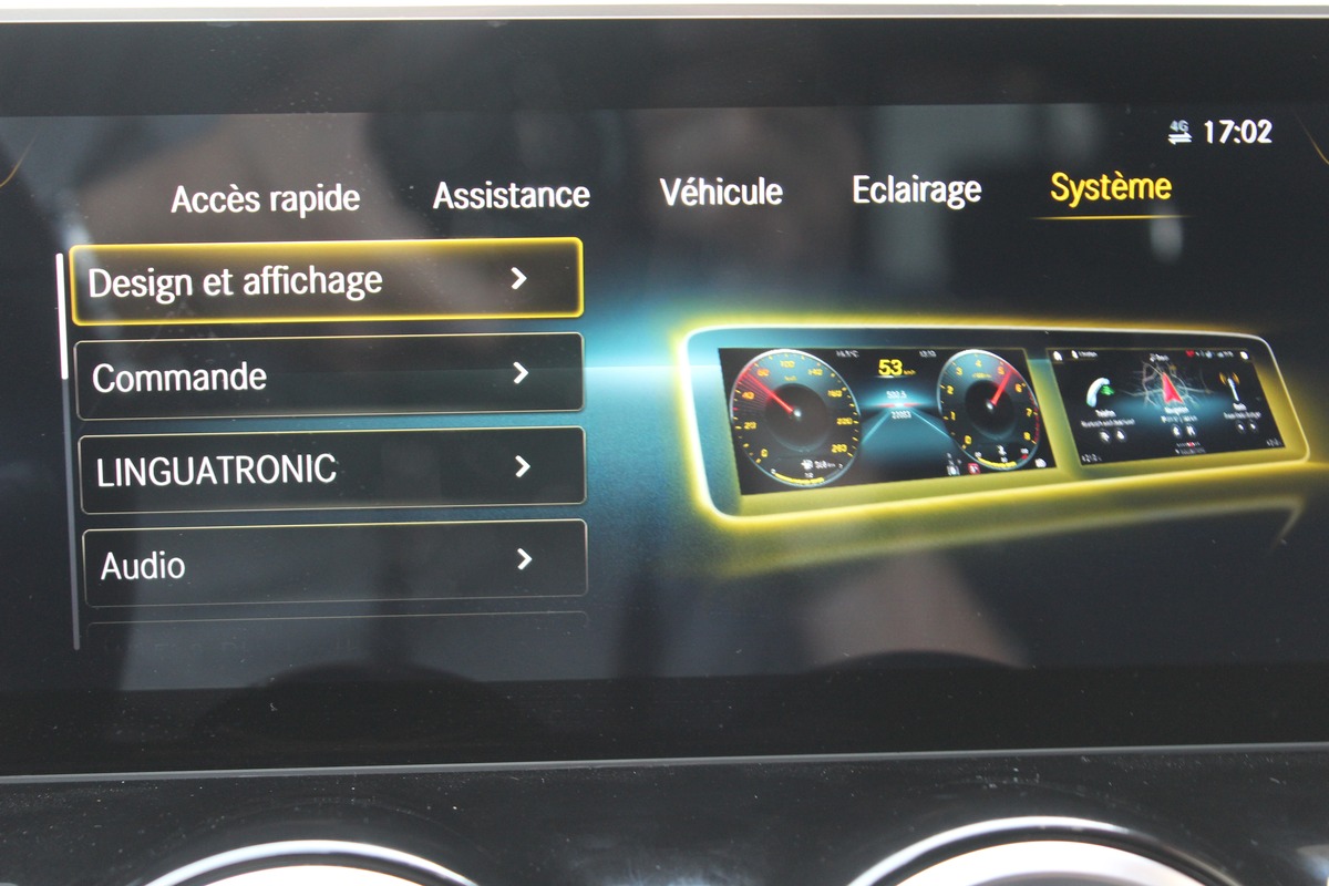Mercedes Benz CLASSE B III 180 D AMG LINE 7G-DCT  (attelage)