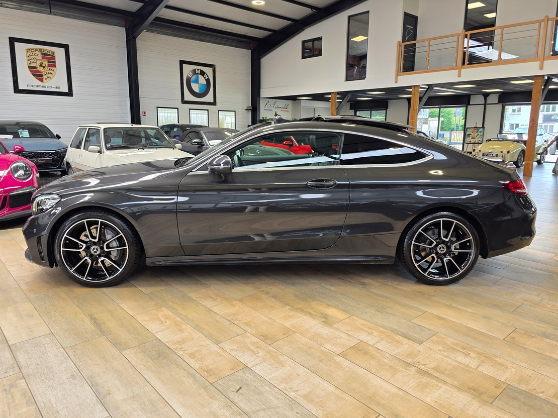 Mercedes-Benz Classe C 200 COUPE PHASE 2 AMG LINE 184 // TOIT OUVRANT / BURMESTER