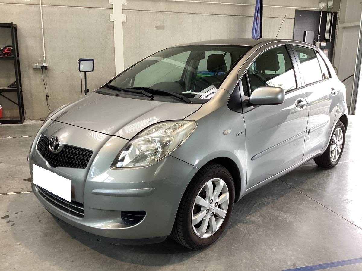 Toyota Yaris II 1.4 D4-D 90