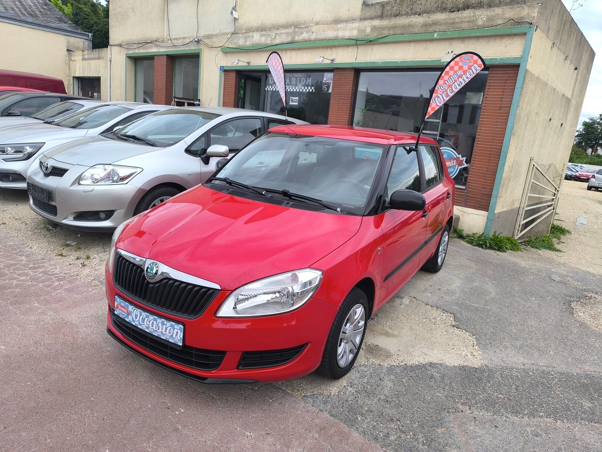 Skoda Fabia 1.2L 70CV ESSENCE MOTEUR A CHAINE CLIM CT OK REVIS