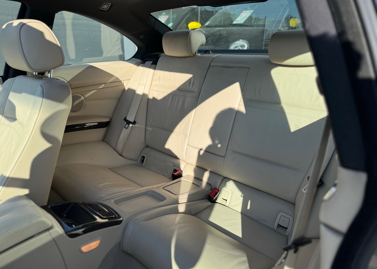 Bmw 330 (E92) (2) COUPE 330I 272 LUXE