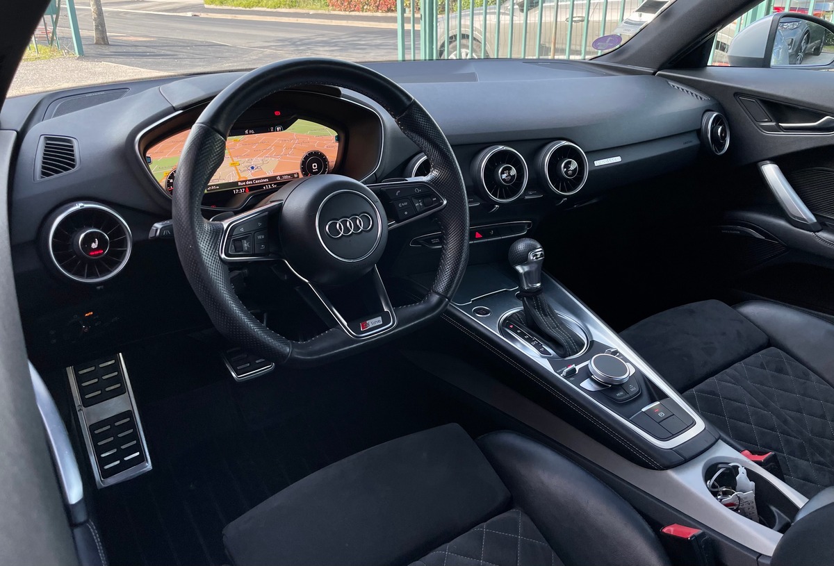 Audi TT III 2.0 TFSI 230 S LINE QUATTRO S-TRONIC