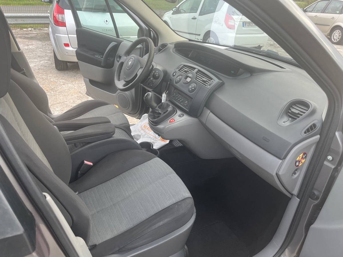 RENAULT Megane 1.6 16v 110569km