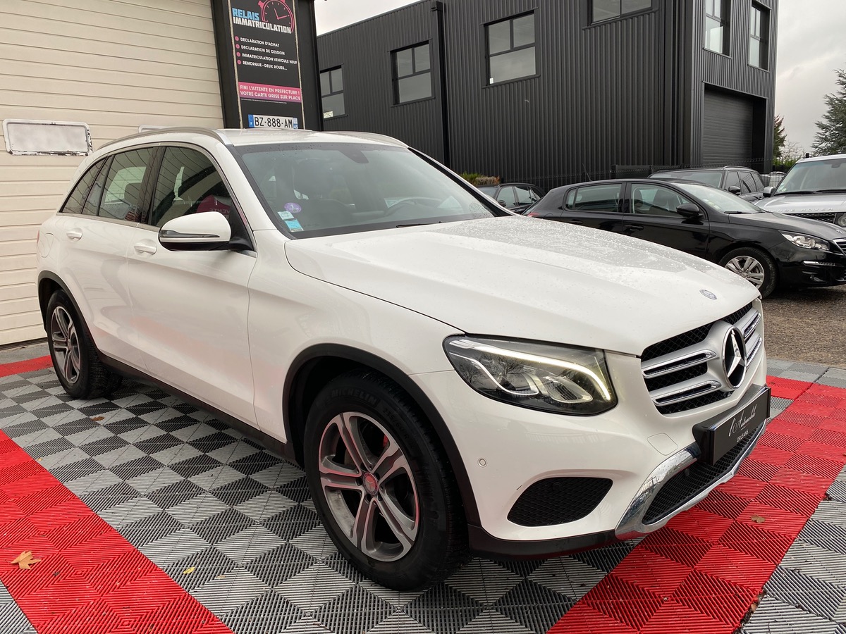 Mercedes-Benz GLC 250 EXECUTIVE 4Matic 9G 211CV uu