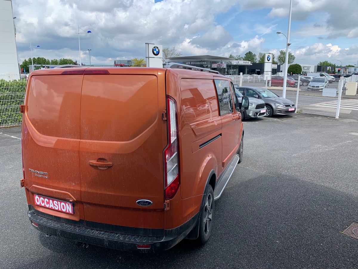 Ford TRANSIT CUSTOM ACTIVE TVA RECUPERABLE 5 PLACES