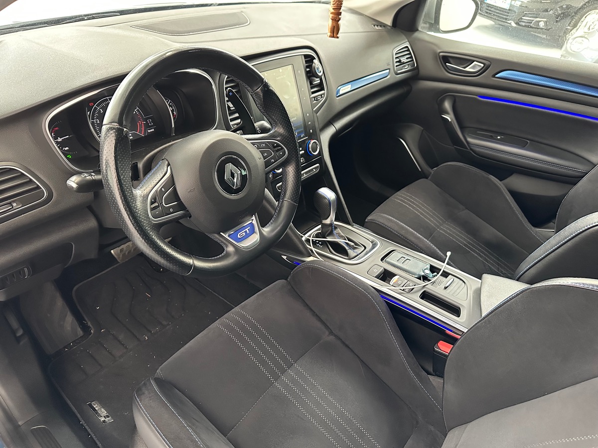 RENAULT Megane GT 1.6 TCe 205ch energy EDC Apple CarPlay