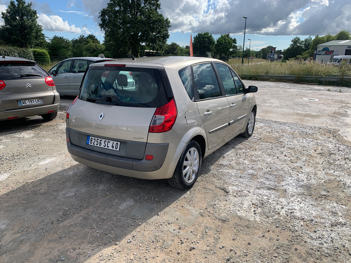 RENAULT Scenic 1.5 dci - 105CH 156206KM