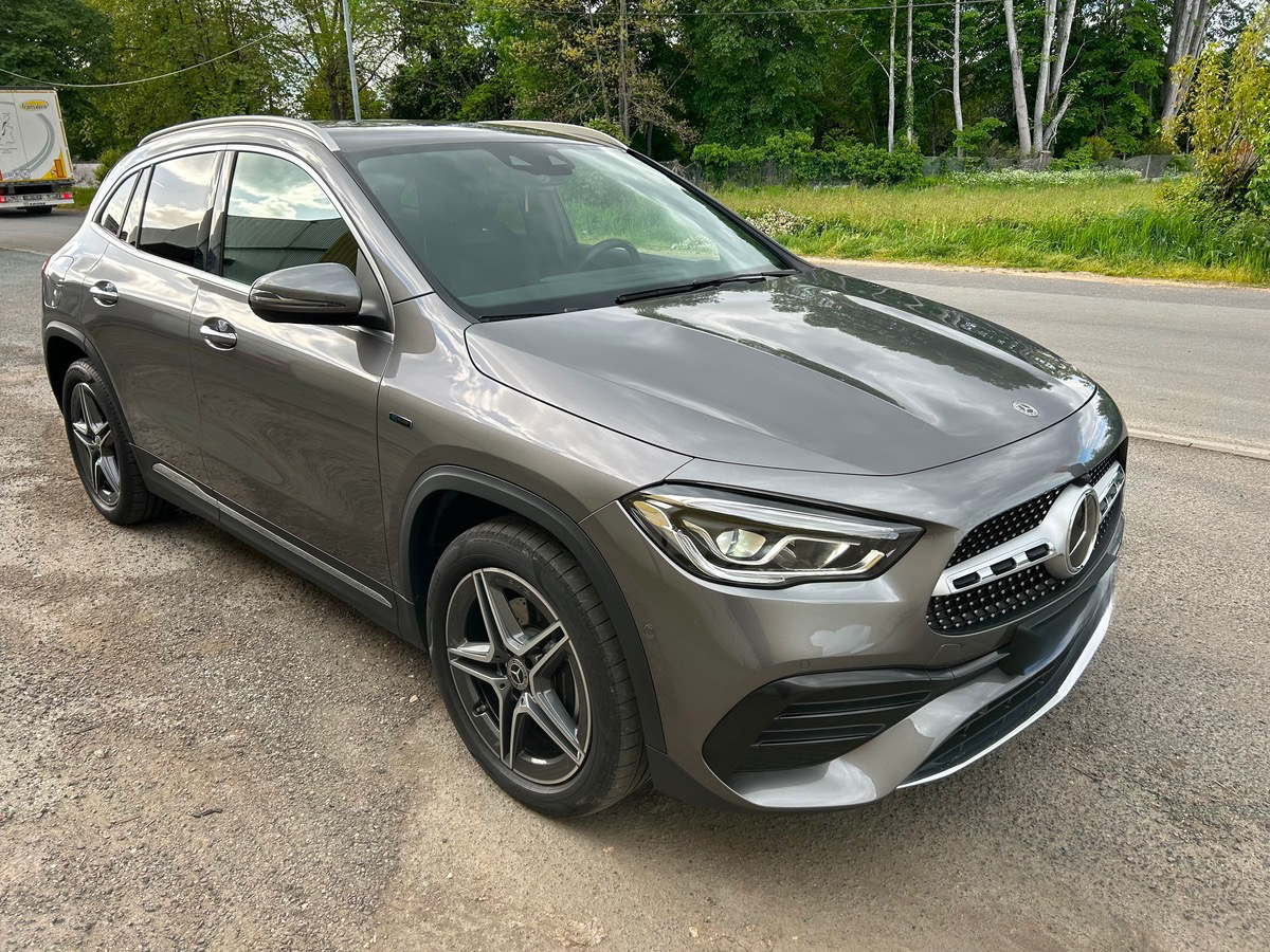 Mercedes Benz GLA 250e AMG LINE