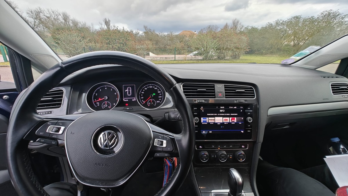 Volkswagen Golf 1.4 TSI 125 DSG7 CONFORT BUSINESS BMT
