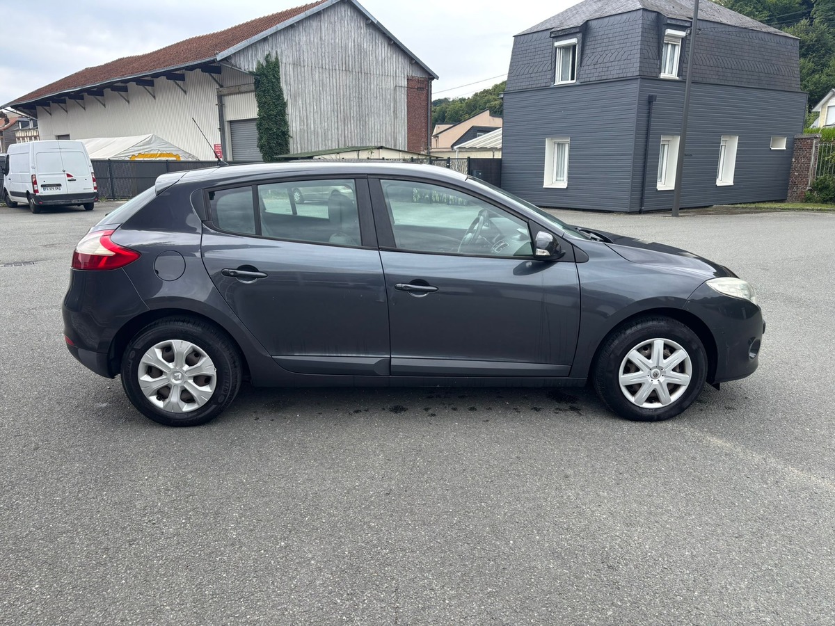 RENAULT Megane III E85 EXPRESSION - Révisée - Garantie