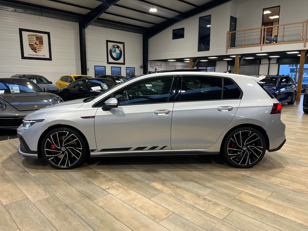 Volkswagen Golf 8 VIII 2.0 TSI 300 GTI CLUBSPORT DSG7 /TOIT PANO/JA19/CARPLAY/