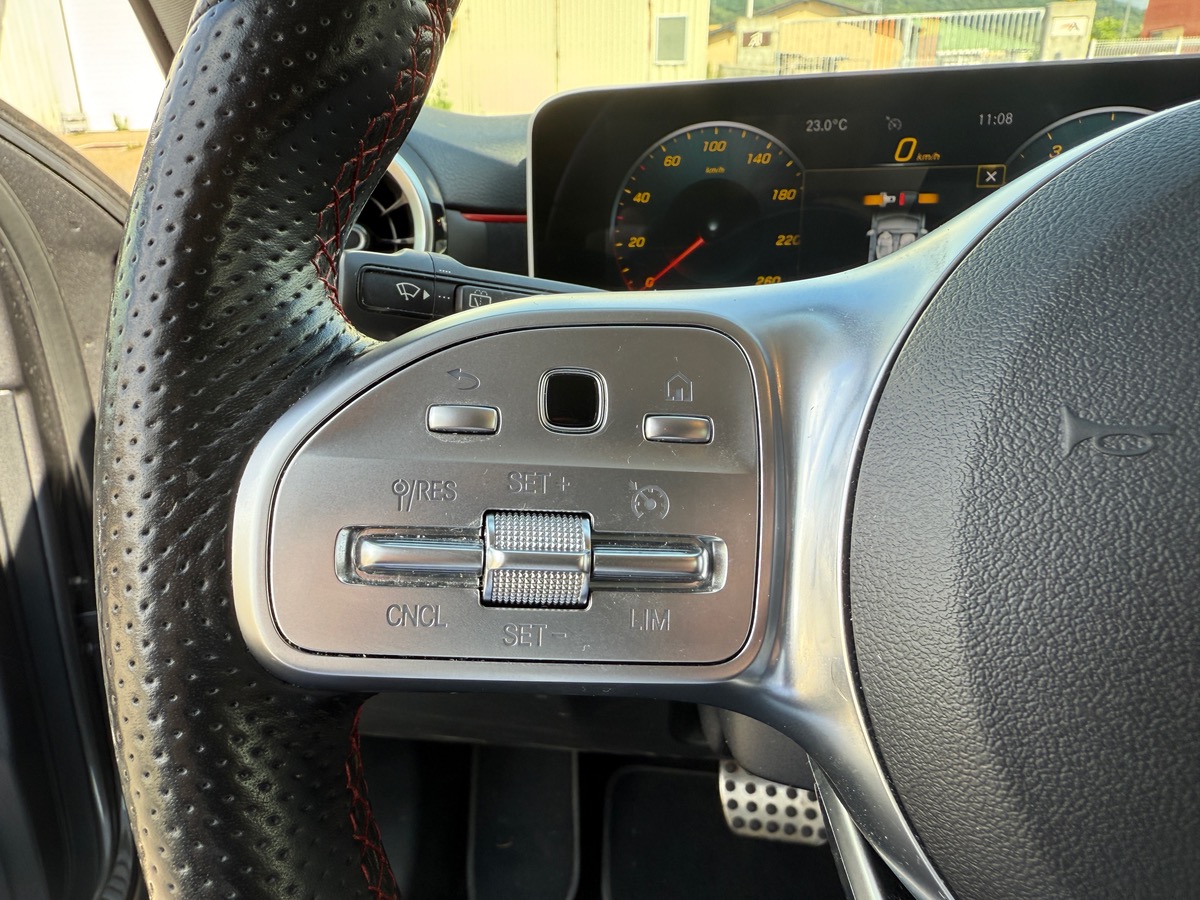 Mercedes-Benz Classe A 220 2.0 7G-DCT 190cv AMG line, Suivi Complet MERCEDES, Sièges Chauffants