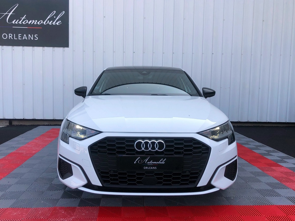 Audi A3 BERLINE IV 35 TFSI 150 JA SPORT TOIT NOIR 