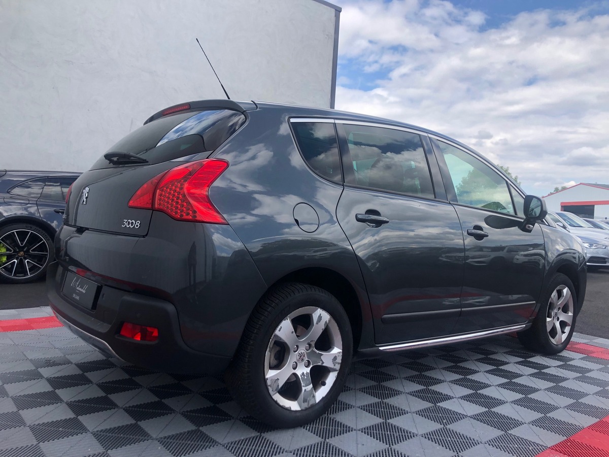 Peugeot 3008 1.6 HDI 110 PREMIUM PACK BVA