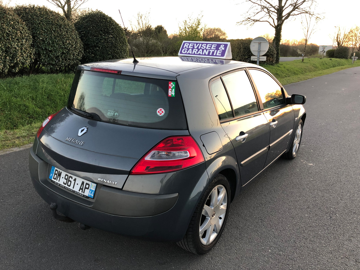 RENAULT Megane 1.6 CONFORT AUTHENTIQUE 106 417 KMS