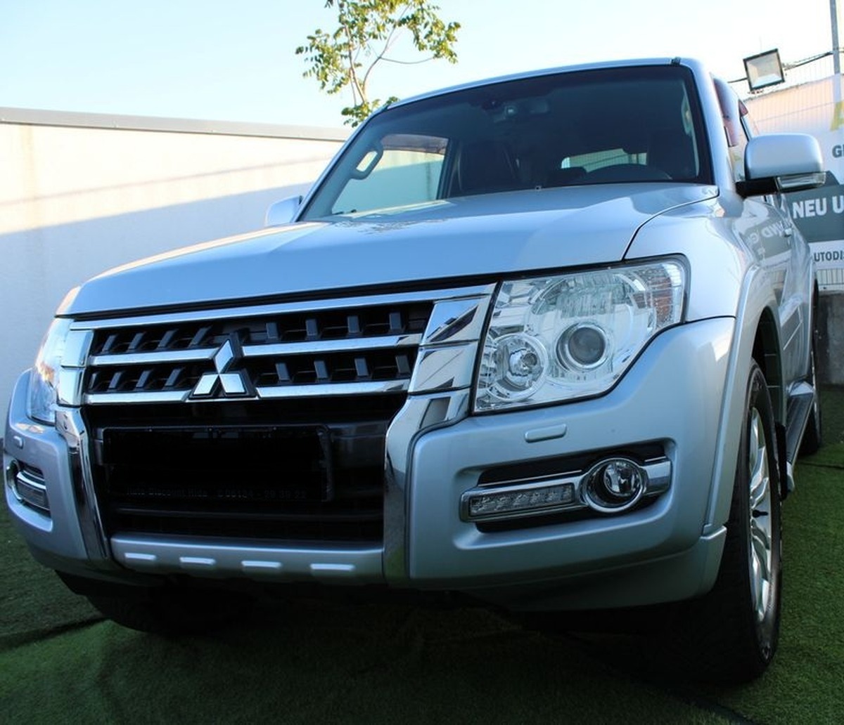 Mitsubishi Pajero 3.2 DI-D Intense *1.Main*Top*