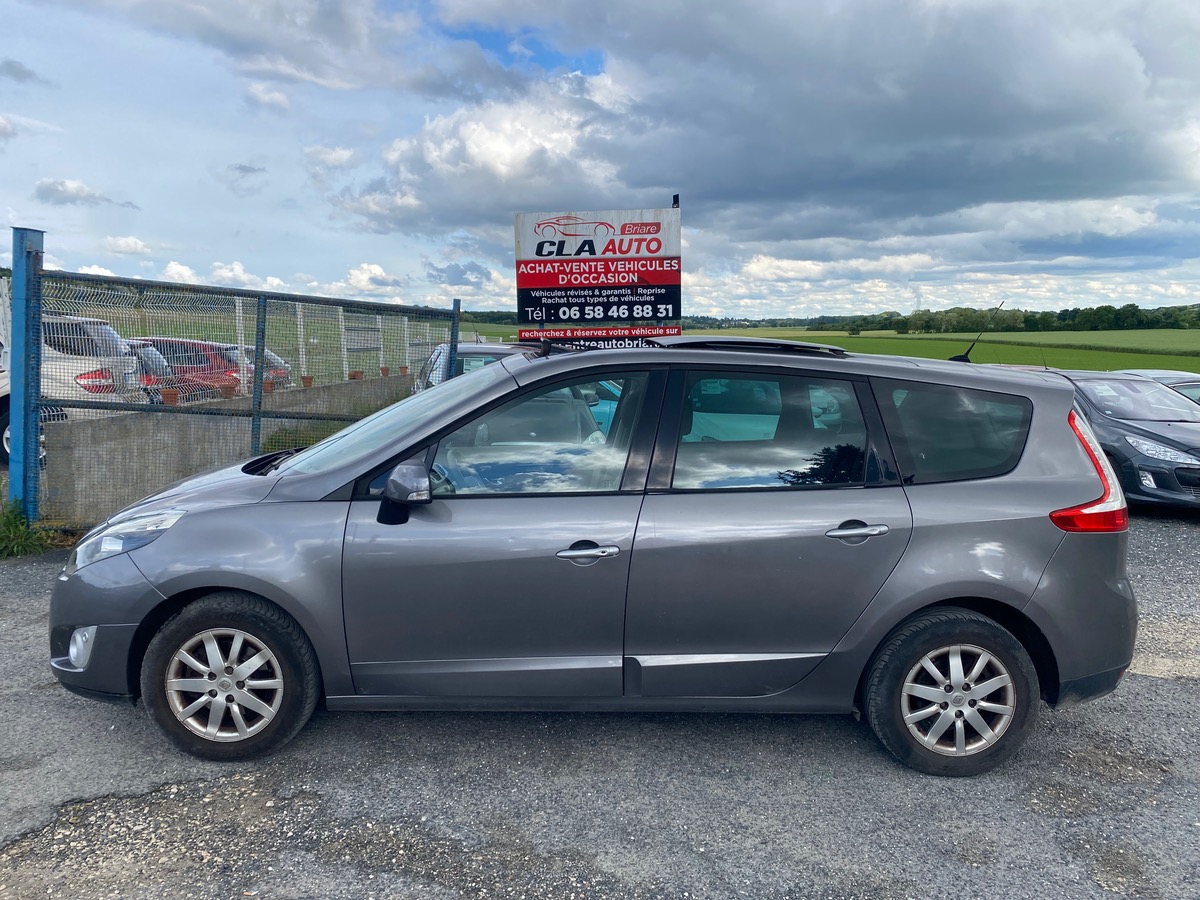 RENAULT Scenic III 3 1.9 dci 130cv 1ere main 200000km toit ouvrant