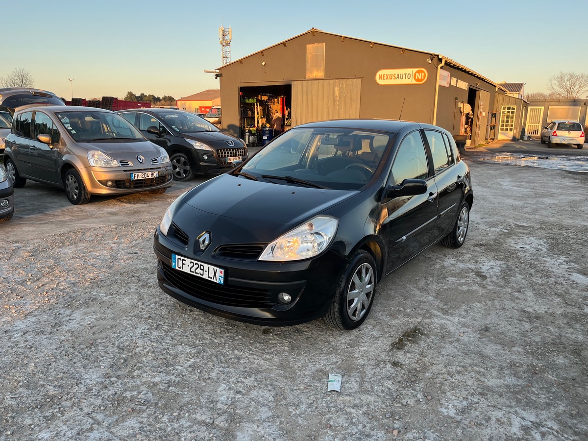 RENAULT Clio 1.5 dci