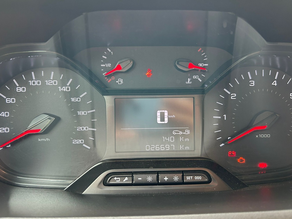 Peugeot Partner III (2) FOURGON 1.5 STANDARD 650 KG PREMIUM BVM6