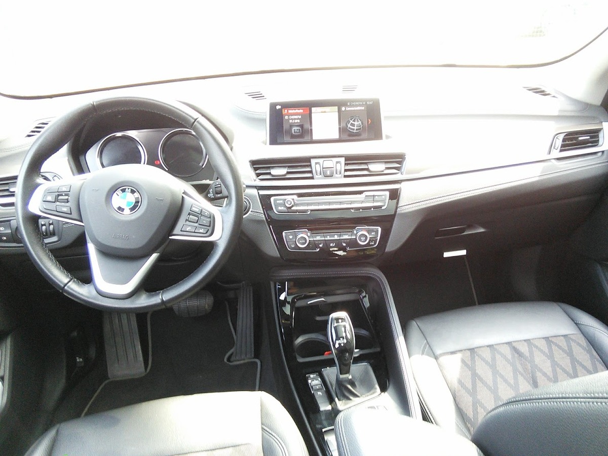 Bmw X1 LCI sDrive 2.0 i DCT7 179 cv xLine Boîte auto TOIT ouvrant PANORAMIQUE