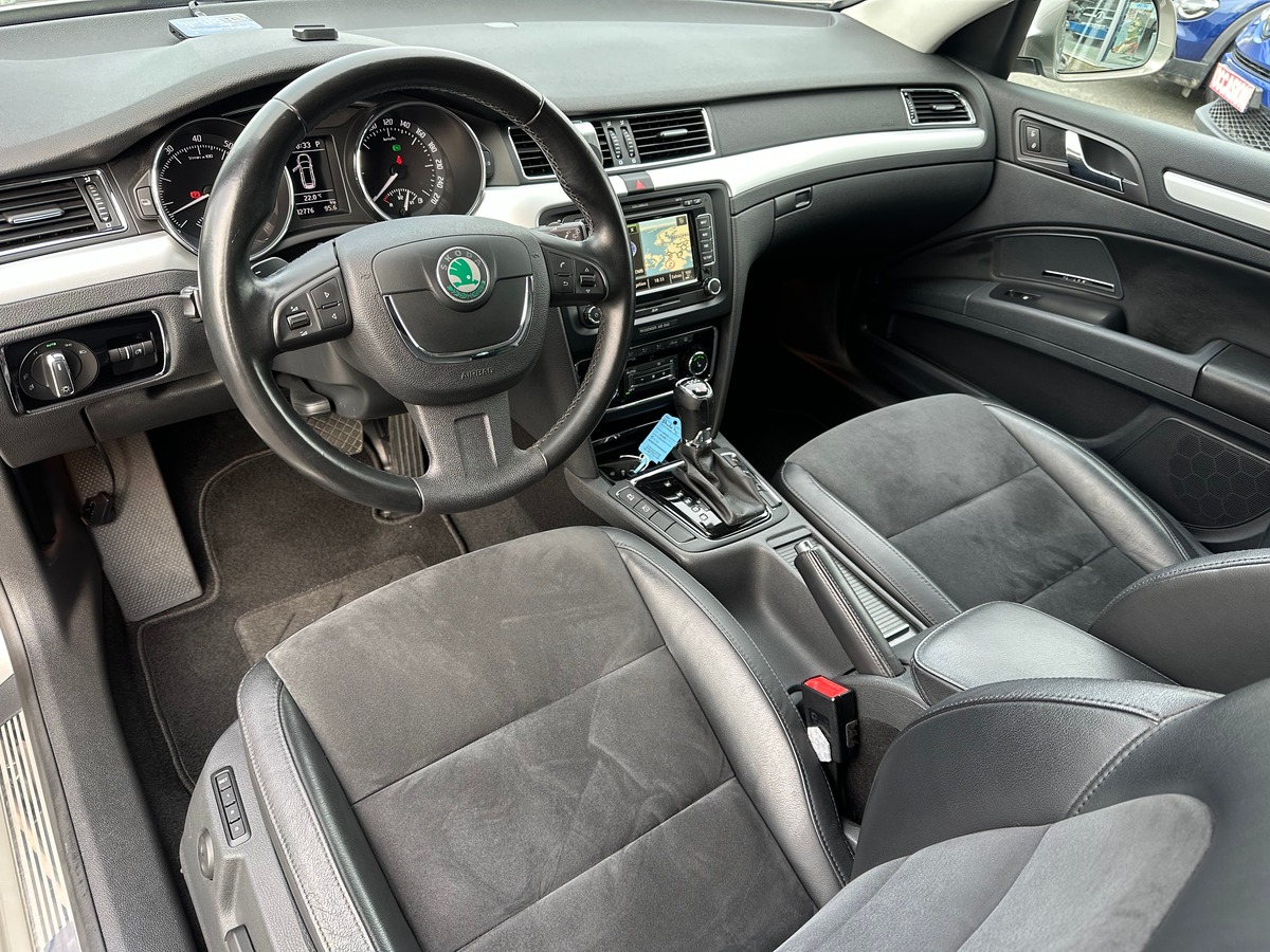 Skoda Superb Combi 3.6 V6 Elégance 2 4x4 DSG6
