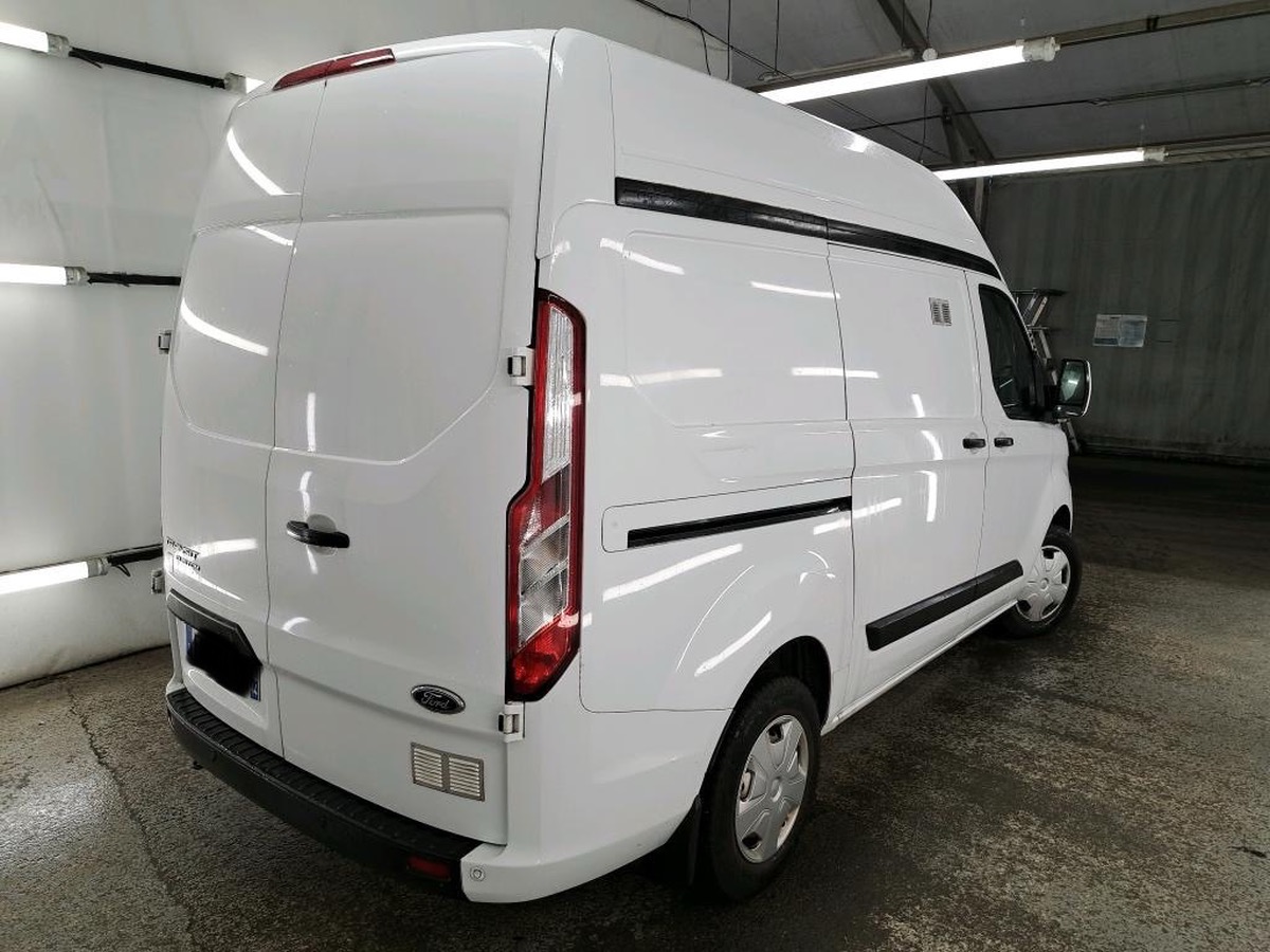 Ford Transit Custom L1H2 2.0 ECOBLUE 130 TREND BUSINESS