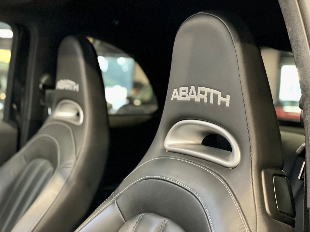 Abarth 500 II (2) 1.4 Turbo 180 595 Competizione e