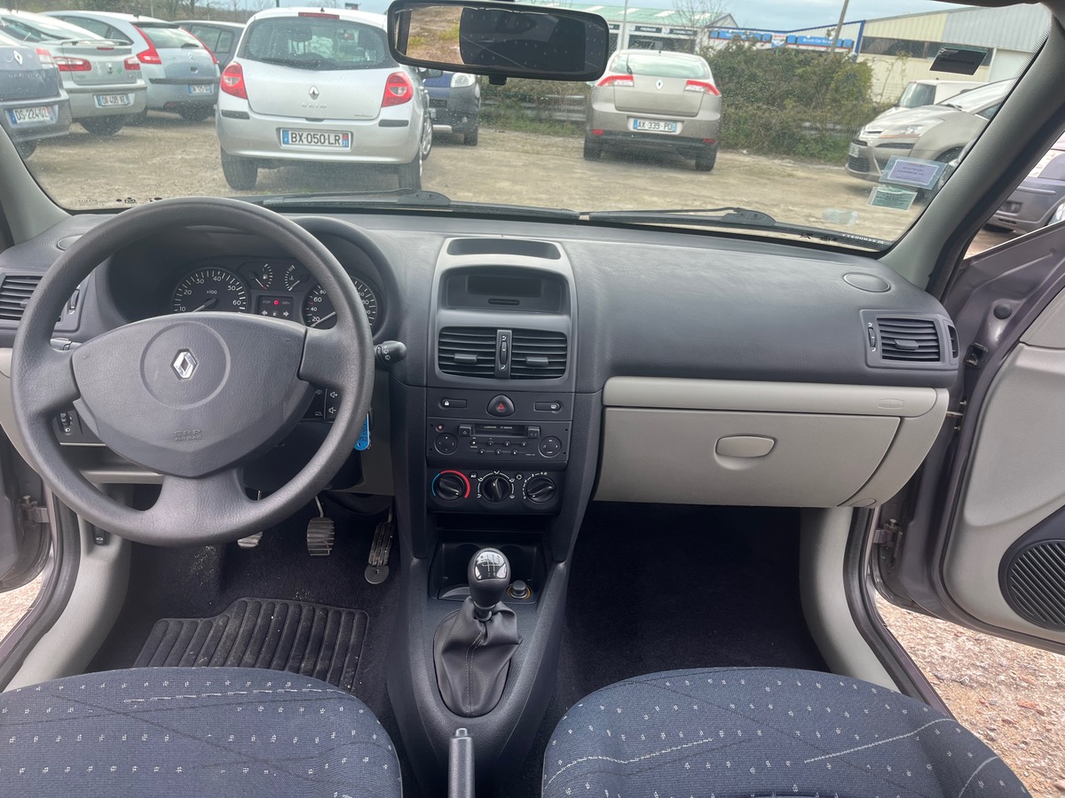 Renault Clio 1.2i 16v  108128km