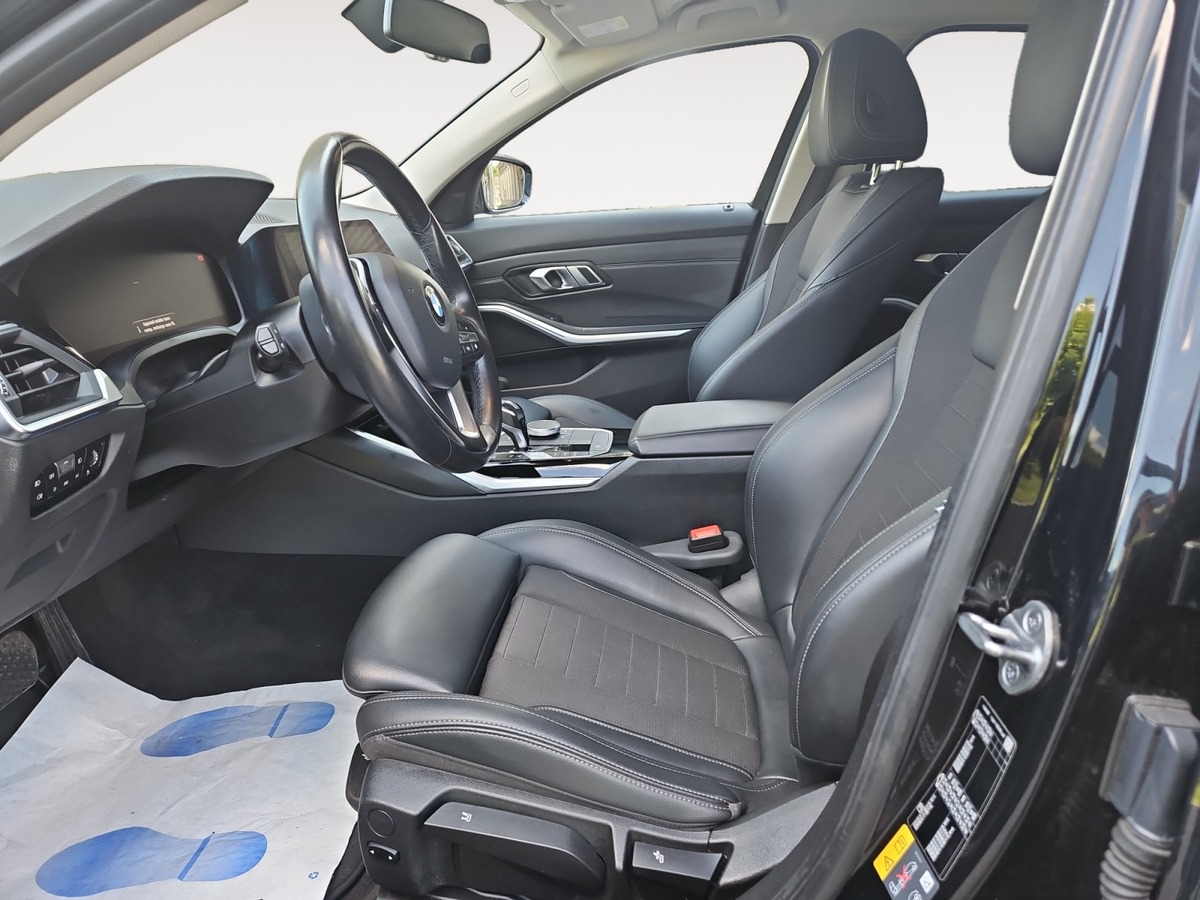 Bmw Série 3 330E SPORTLINE - GARANTIE 12 MOIS