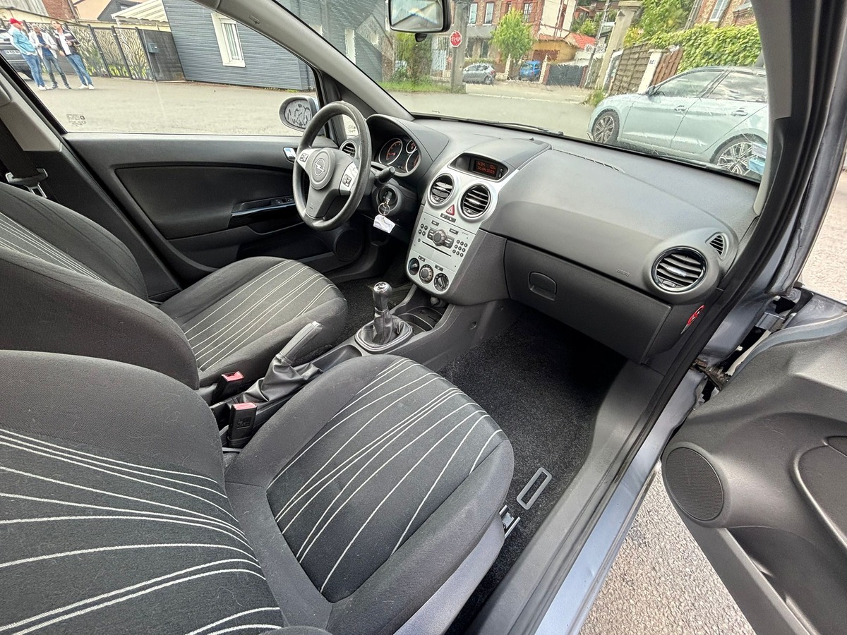 Opel Corsa 1.2 80 TWINPORT - 5 PORTES - Révisée - Garantie