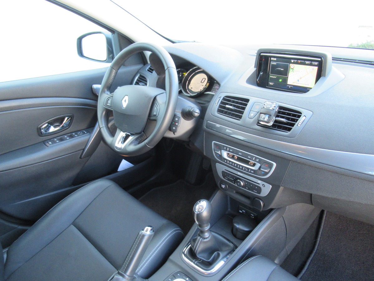 RENAULT Megane 3 1.5 Dci 110 Business Tel GPS