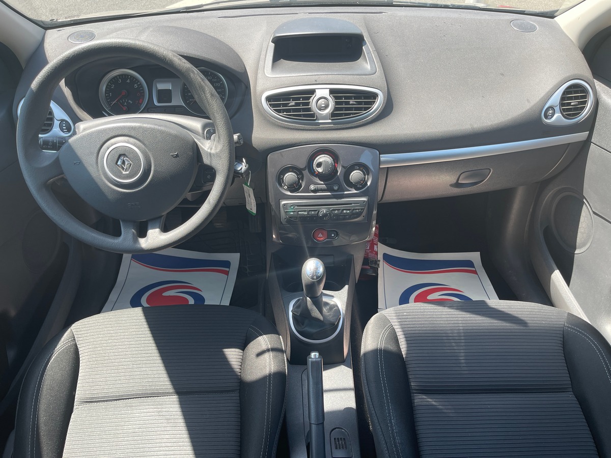 RENAULT Clio IV 1.2 EDITION