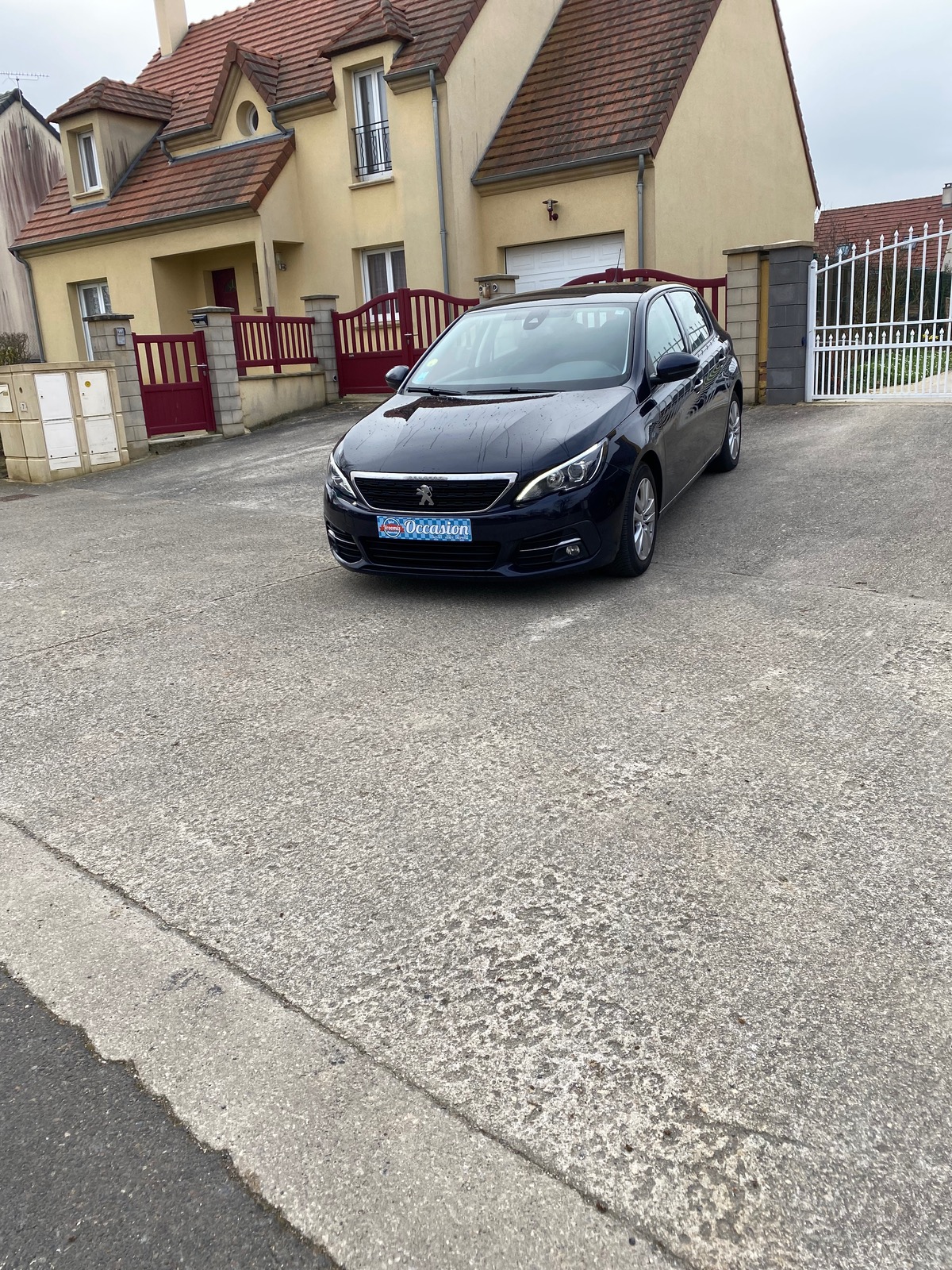 Peugeot 308 1.5 blue hdi 130 cv EAT8