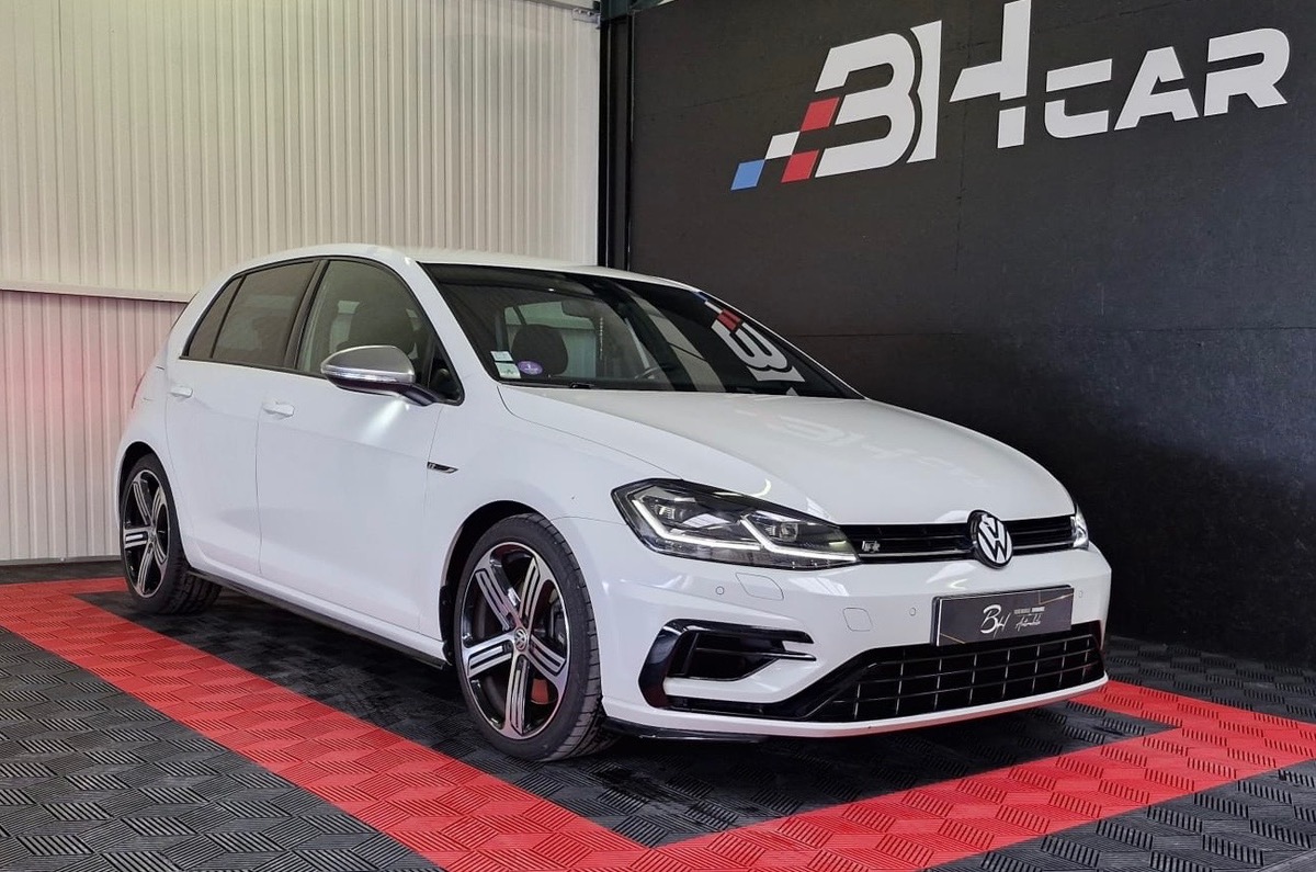 Image: Volkswagen GOLF 7 .5 R 300