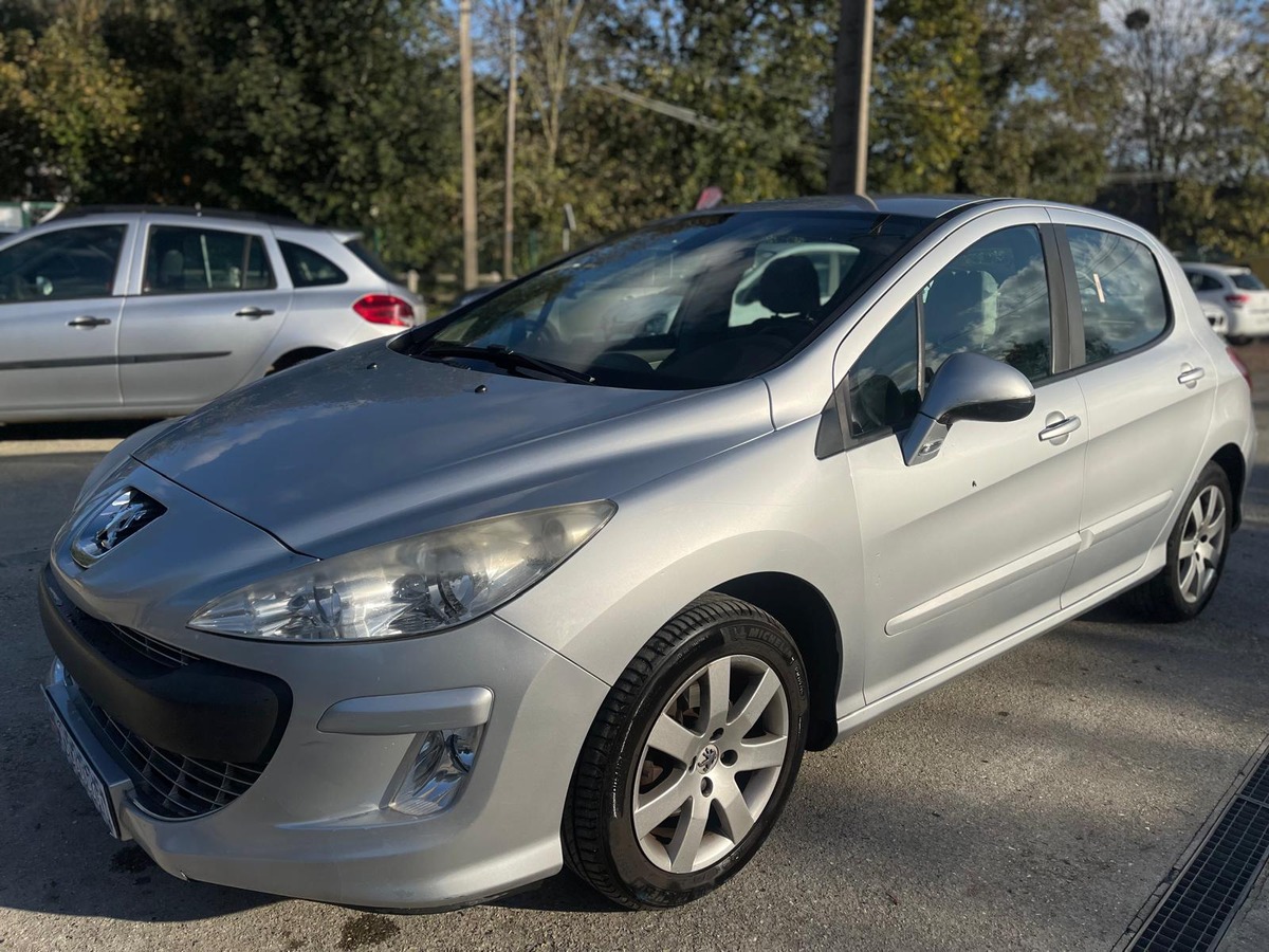 Peugeot 308 Premium 1.6 HDi 110ch FAP BVM5 BLUE LION