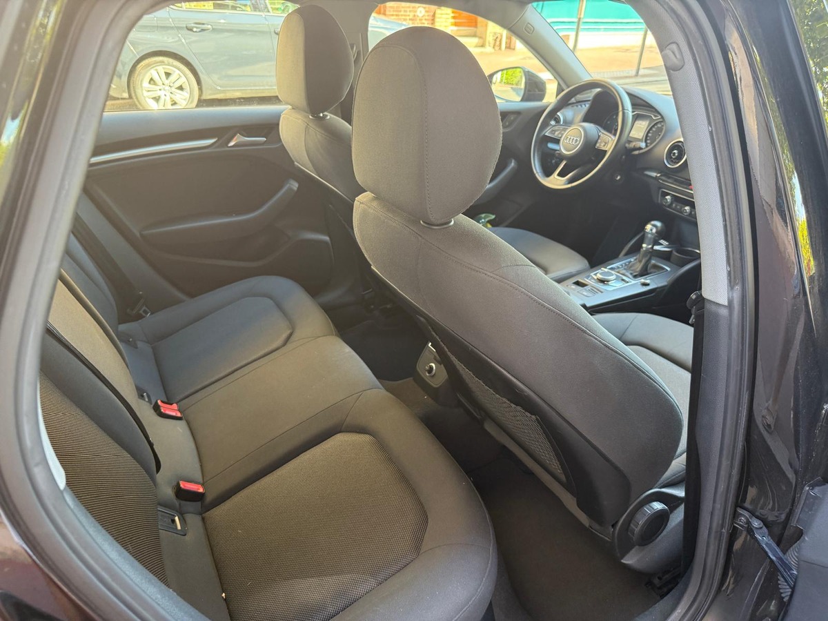 Audi A3 III (2) SPORTBACK 1.6 TDI 116 BUSINESS LINE S TRONIC 7