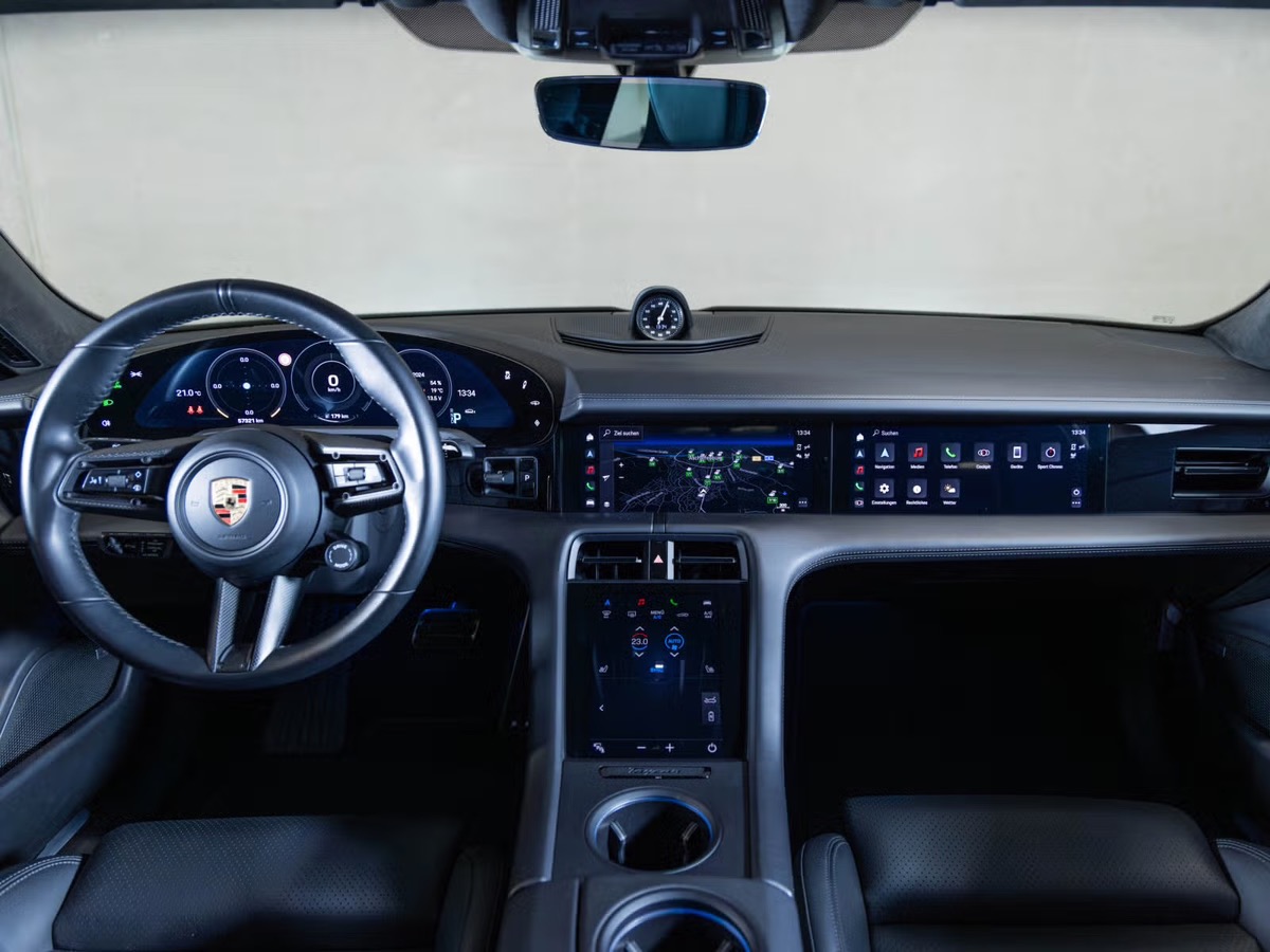 Porsche Taycan Turbo 680ch Performance Battery+ Ecran Passager/360/Bose/Inno/Keyless/Roues AR direc.